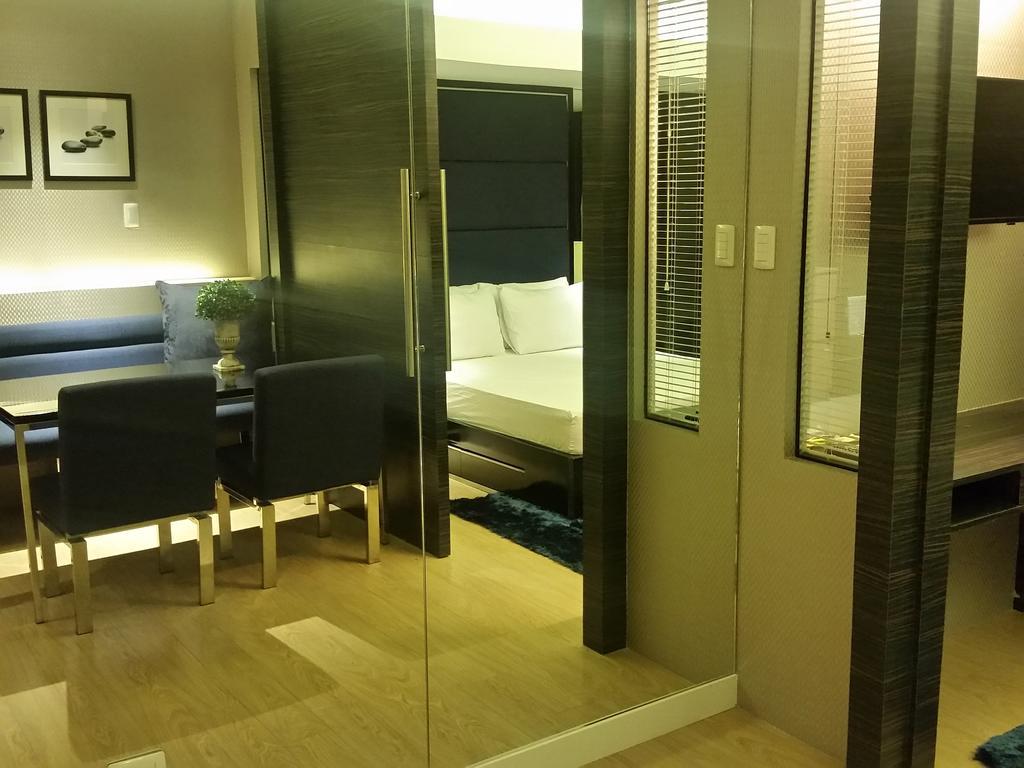 Mandaluyong Shang Luxury Suites חדר תמונה