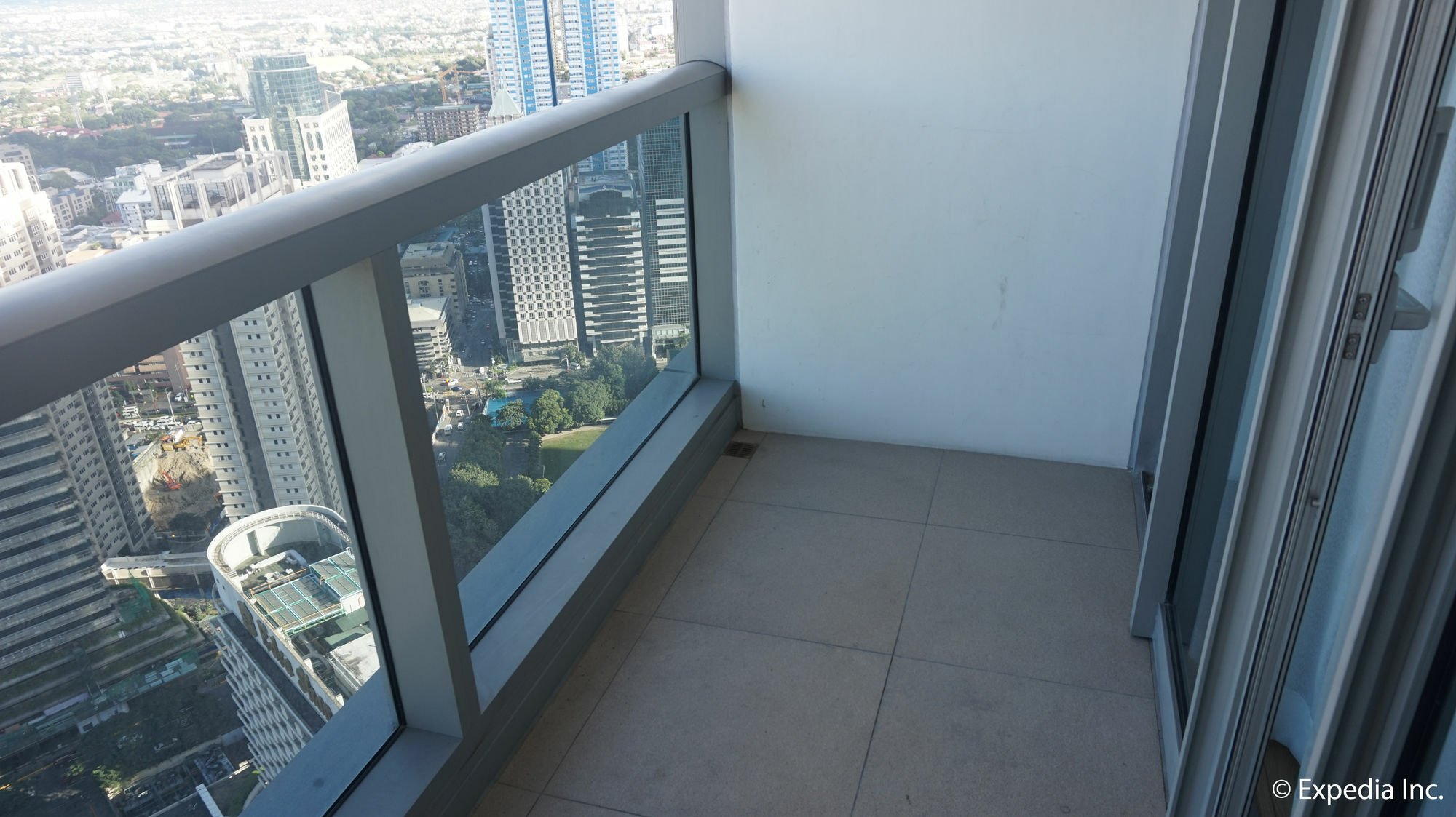 Mandaluyong Shang Luxury Suites מראה חיצוני תמונה