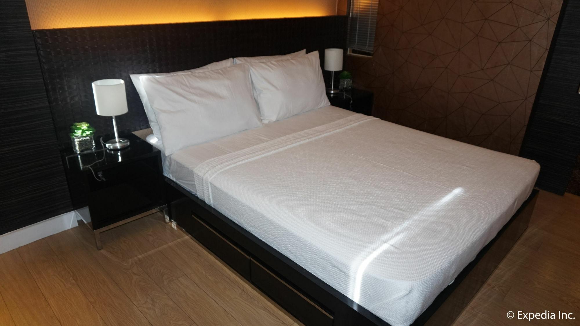 Mandaluyong Shang Luxury Suites מראה חיצוני תמונה